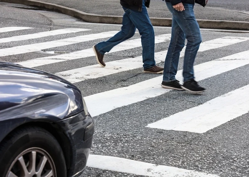 Crossing with pedestrians